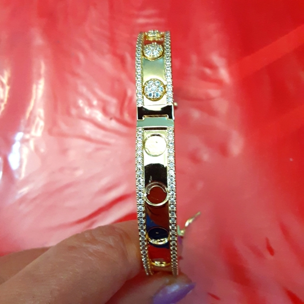 Stainless steel bangle 18kt gold plated - Picture 5 of 9